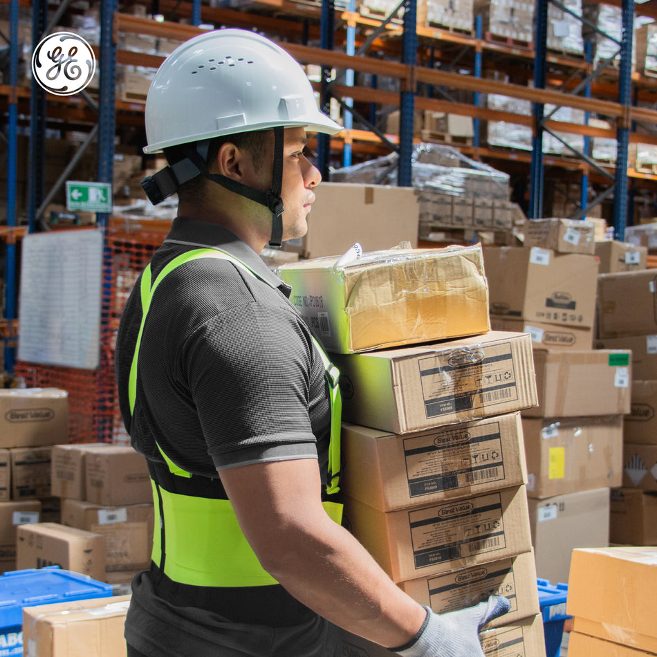 s | worker wearing support belt in warehouse | High-Visibility Back Support Belt — GE PPE GR542, Ergonomic Fit | GR542S